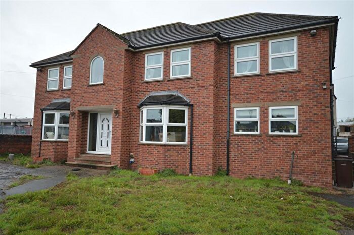 3 Bedroom Detached House For Sale In Marchant Street, Castleford, WF10