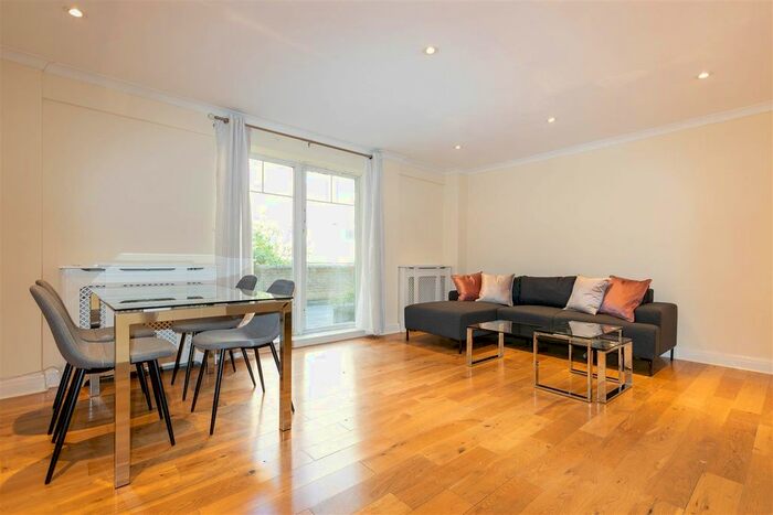 3 Bedroom Flat For Sale In Hampden Gurney Street, Marylebone, W1H