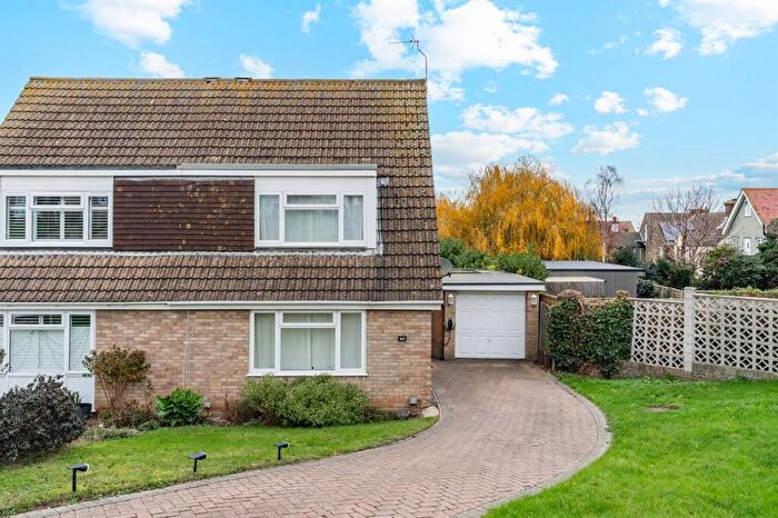 3 Bedroom Semi Detached House For Sale In Shearwater Avenue, Whitstable, CT5