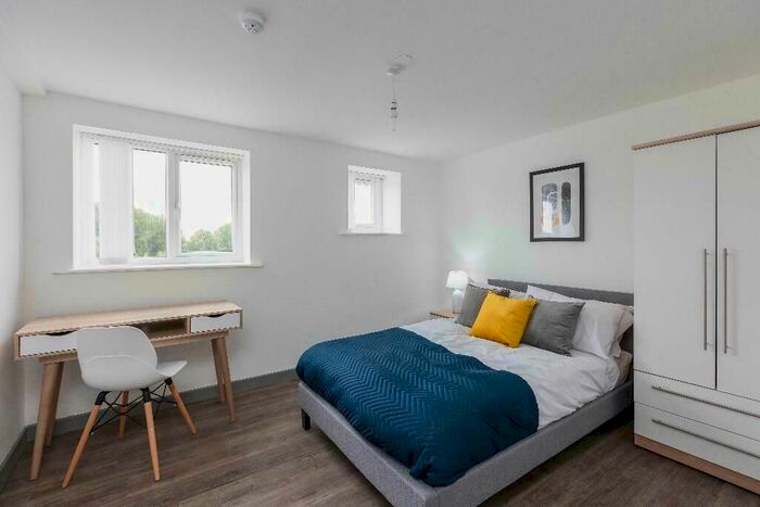 2 Bedroom Flat To Rent In Reeds Lane, Wirral, CH46