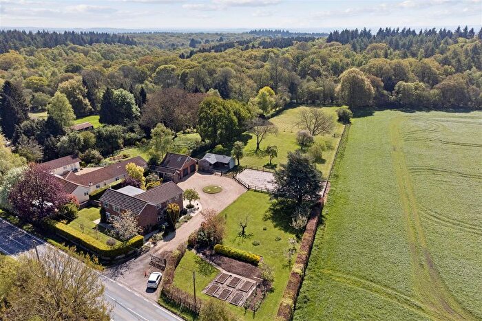 5 Bedroom Detached House For Sale In Andover Down, Andover, SP11