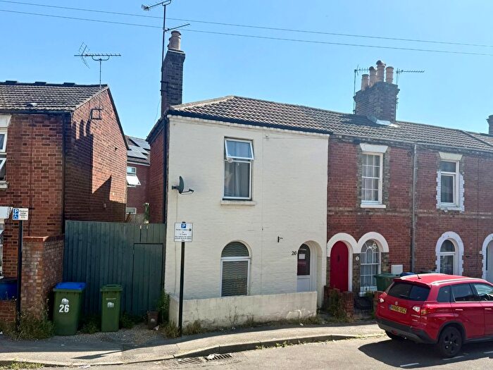 2 Bedroom End Of Terrace House To Rent In Earls Road, Southampton, Hampshire, SO14