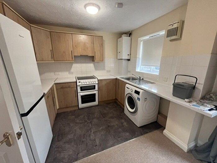 2 Bedroom Flat To Rent In Swan Lane, Winchester, SO23