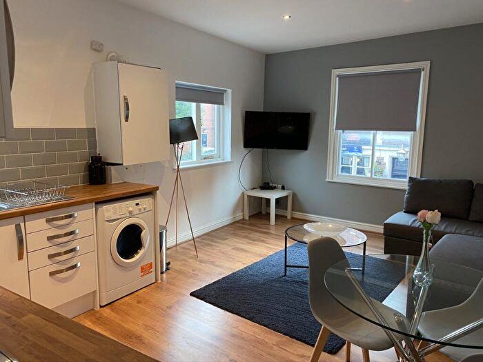 1 Bedroom Apartment To Rent In Welcroft Street, Stockport, Greater Manchester, SK1