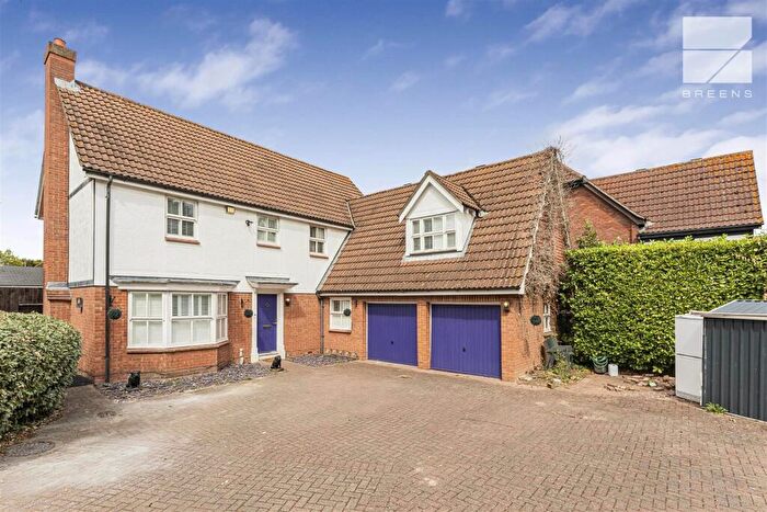 5 Bedroom Detached House For Sale In Crofton Grove, London, E4