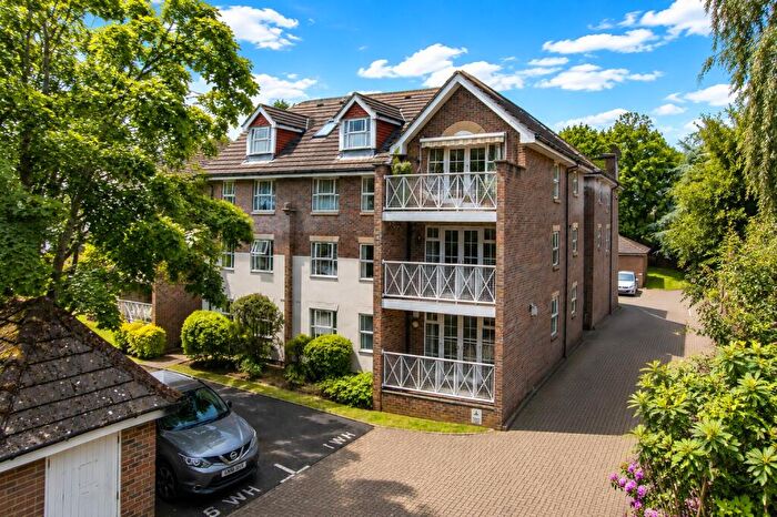 3 Bedroom Flat For Sale In Winn Road, Southampton, SO17