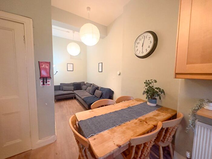 4 Bedroom Flat To Rent In Polwarth Gardens, Polwarth, Edinburgh, EH11