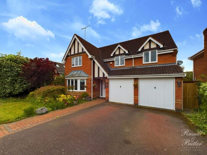 5 Bedroom Detached House To Rent In Moorhen Way, Buckingham, Buckinghamshire, MK18