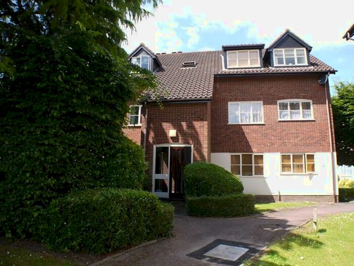 1 Bedroom Apartment To Rent In Galdana Avenue, New Barnet, EN5