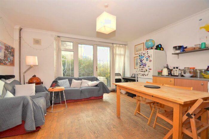 4 Bedroom Maisonette To Rent In Weymouth Terrace, Shoreditch, E2