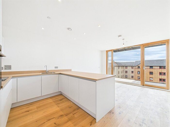 2 Bedroom Apartment For Sale In Gylemuir Lane, Edinburgh, Midlothian, EH12
