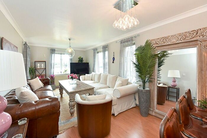 1 Bedroom Flat To Rent In Milton Court, Ranelagh Gardens, SW6