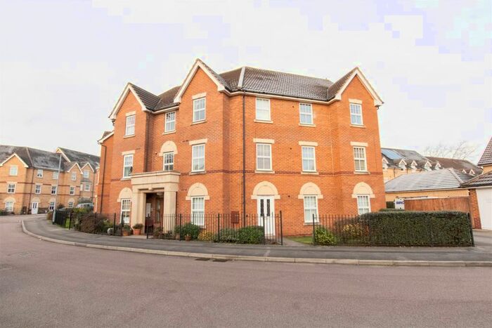2 Bedroom Flat To Rent In Chelwood Drive, Nottingham, NG3