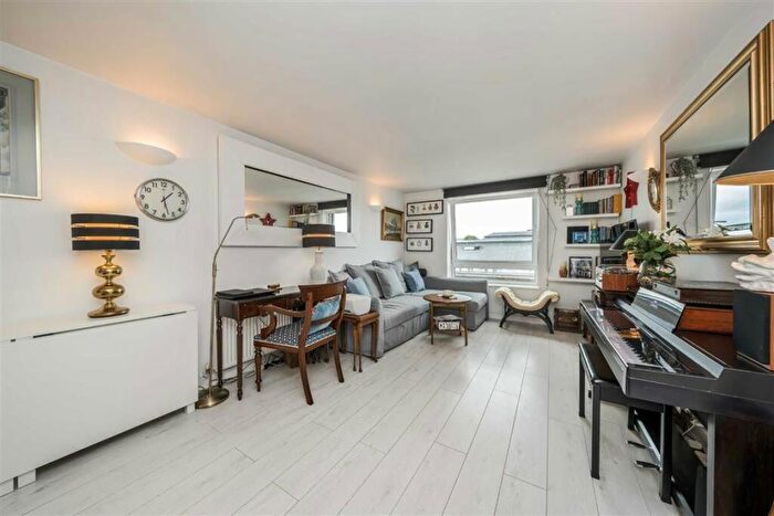 1 Bedroom Flat For Sale In Argyll Road, Woolwich, SE18