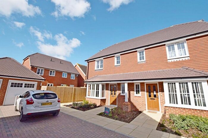 3 Bedroom Semi-Detached House To Rent In Lakeland Avenue, Bognor Regis, PO21