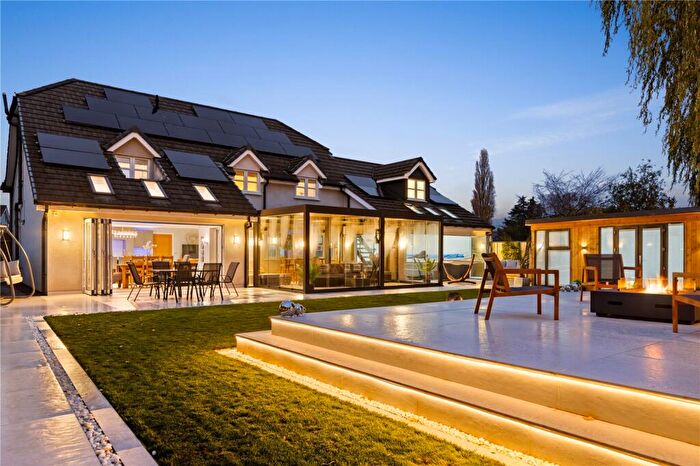 5 Bedroom Detached House For Sale In Old Oak Tree Drive, Keelby, N E Lincolnshire, DN41