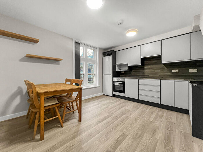 2 Bedroom Maisonette To Rent In Church Street, Ormskirk, L39