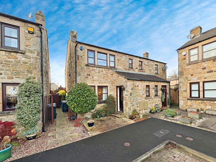 3 Bedroom Semi-detached House For Sale In Chapel Court, Gargrave, Skipton, BD23