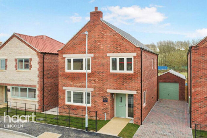 4 Bedroom Detached House For Sale In Royal Meadow, Leadenham, LN5