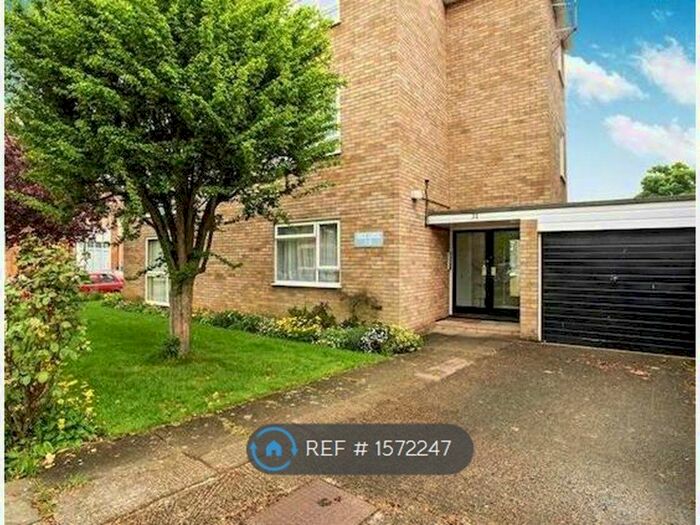 2 Bedroom Flat To Rent In St Andrews Road, Bedford, MK40