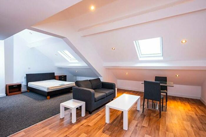 Studio To Rent In Jubilee Drive, L7