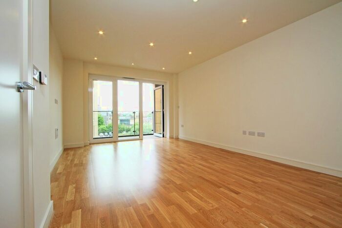 1 Bedroom Flat To Rent In Enterprise Way, London, SW18