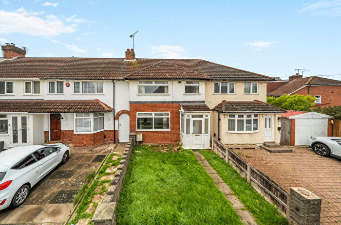 3 Bedroom Terraced House For Sale In Sladepool Farm Road, Birmingham, West Midlands, B14
