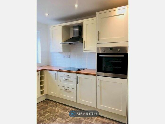 2 Bedroom Bungalow To Rent In Meadowfield, Aiskew, Bedale, DL8