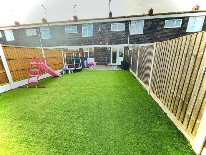 2 Bedroom Terraced House For Sale In Bretons, Basildon, SS15
