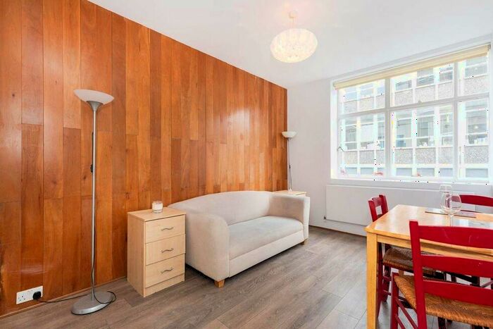 1 Bedroom Flat To Rent In St Cross Street, Farringdon, EC1N
