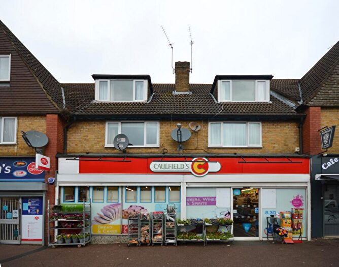 2 Bedroom Apartment To Rent In Snowley Parade, Bishops Stortford, CM23