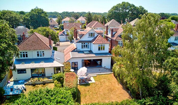 5 Bedroom Detached House For Sale In Hadden Road, Bournemouth, BH8