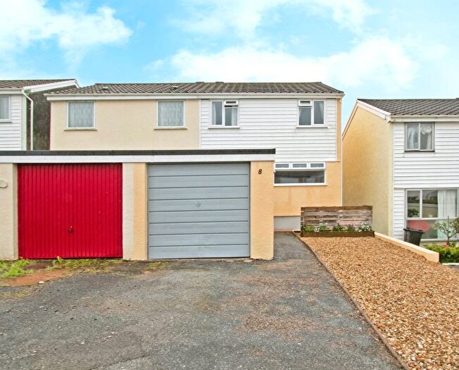 3 Bedroom Semi-Detached House For Sale In Northey Close, Shortlanesend, Truro, Cornwall, TR4