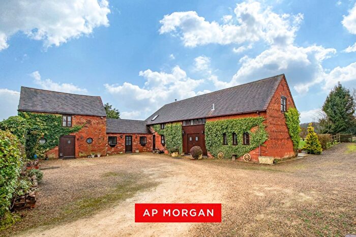 6 Bedroom Barn Conversion For Sale In Brook Road, Fairfield, Bromsgrove, Worcestershire, B61