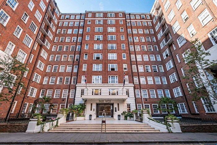 Studio For Sale In Edgware Road, London, W2