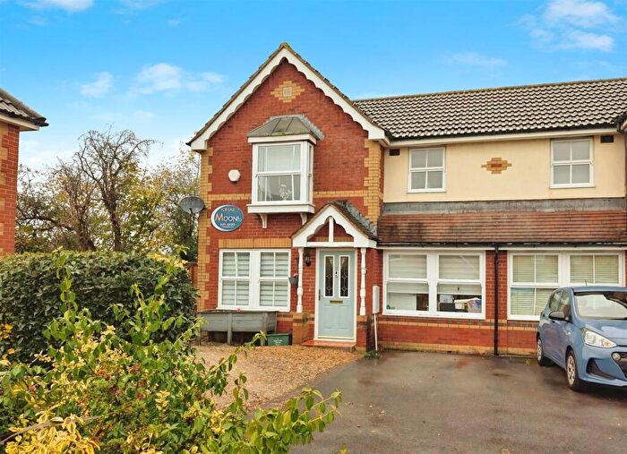 3 Bedroom Semi-Detached House For Sale In St. Lawrence Park, Chepstow, NP16