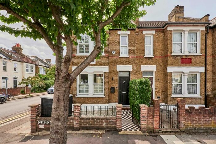 3 Bedroom Property To Rent In Clarence Road, London, SW19