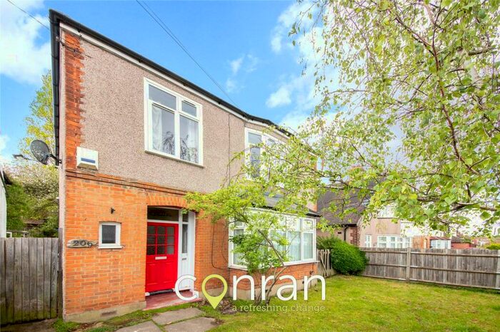 2 Bedroom Apartment To Rent In Marvels Lane, Grove Park, SE12