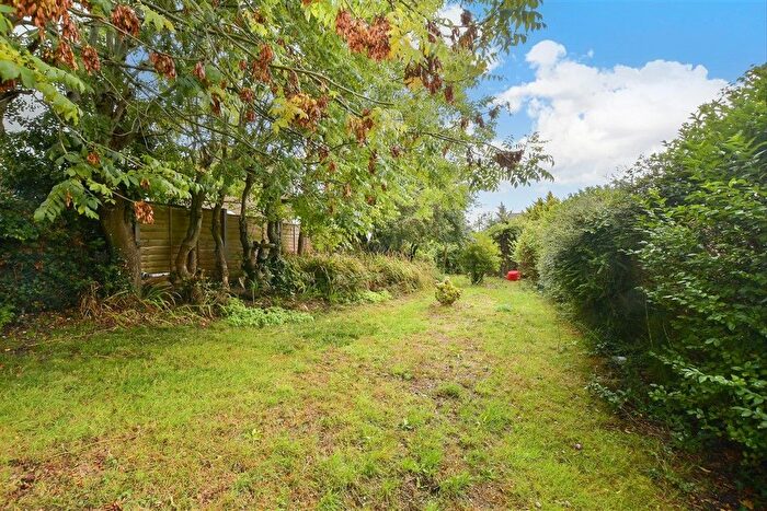 2 Bedroom End Of Terrace House For Sale In Horsebridge Hill, Newport, Isle Of Wight, PO30
