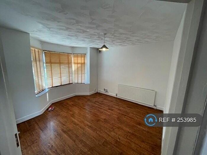 1 Bedroom Flat To Rent In Swaythling, Southampton, SO16