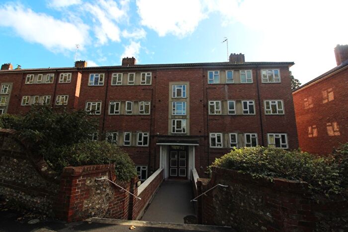 2 Bedroom Flat To Rent In Varndean Road, Brighton, East Sussex, BN1