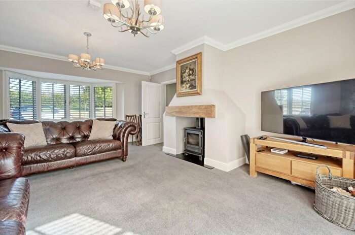4 Bedroom Detached House For Sale In Ridley Green, Hartford End, Chelmsford, CM3