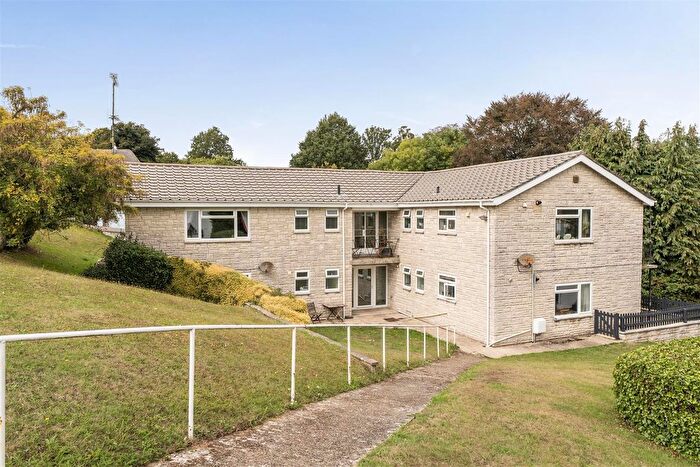 2 Bedroom Flat For Sale In Clappentail Court, Lyme Regis, DT7