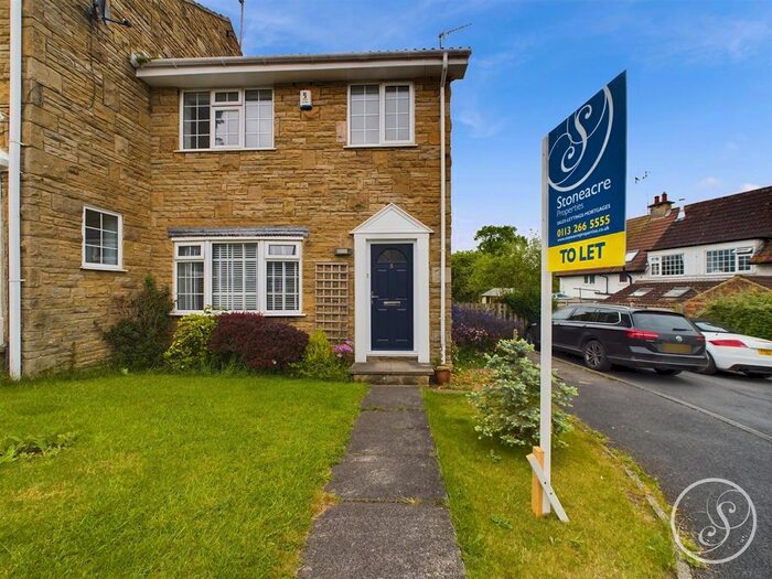 4 Bedroom Terraced House To Rent In Laurel Close, East Keswick, Leeds, LS17