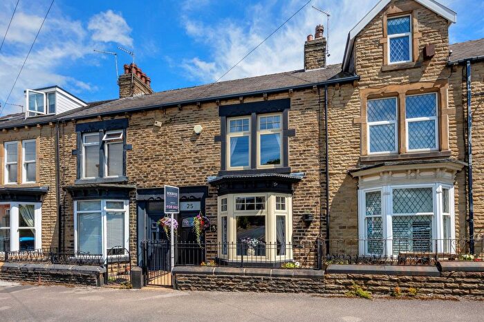 3 Bedroom Terraced House For Sale In Longman Road, Barnsley, S70