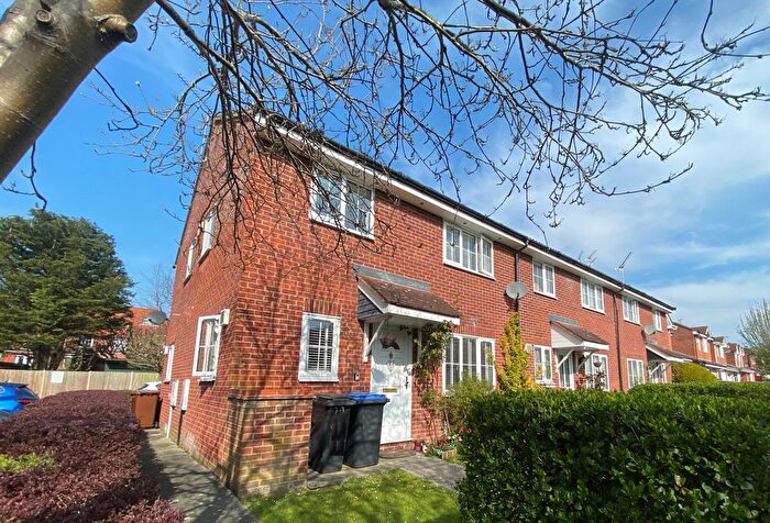 2 Bedroom Property To Rent In Gresley Close, Welwyn Garden City, AL8