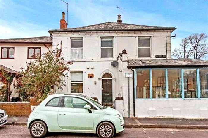 1 Bedroom Flat To Rent In Stockbridge Road, Winchester, Hampshire, SO22