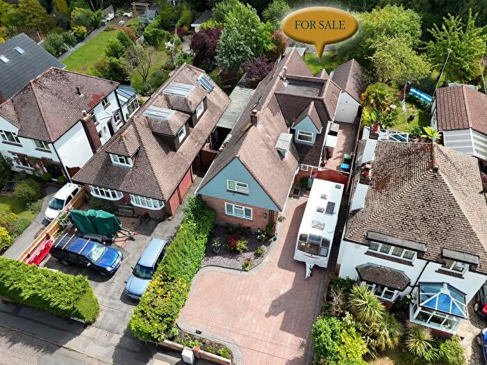 4 Bedroom Detached House For Sale In Oakley Road, Wimborne, BH21