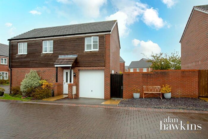 2 Bedroom Coach House For Sale In Barrow Close, Royal Wootton Bassett, SN4
