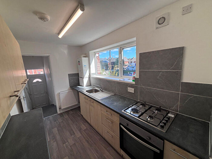 3 Bedroom Flat To Rent In South View West, Newcastle Upon Tyne, NE6